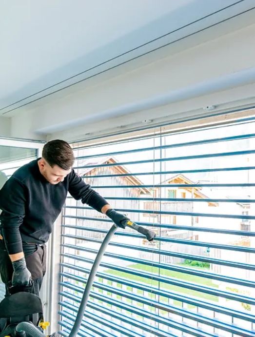 Hire Blind Cleaning Experts