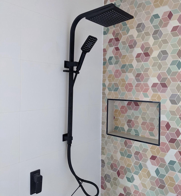 Ali Tiling