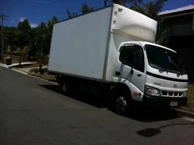 A1 Two Eyes Removals photo 4