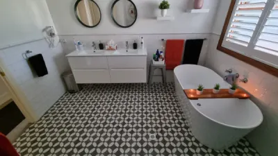 Straight Line Tiling photo 4