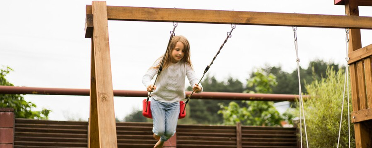 Swing Set Assembly: How To Set It In Your Backyard?