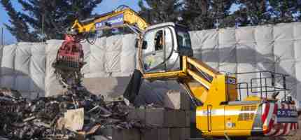 How to Dispose of Broken Glass in Australia Safely?