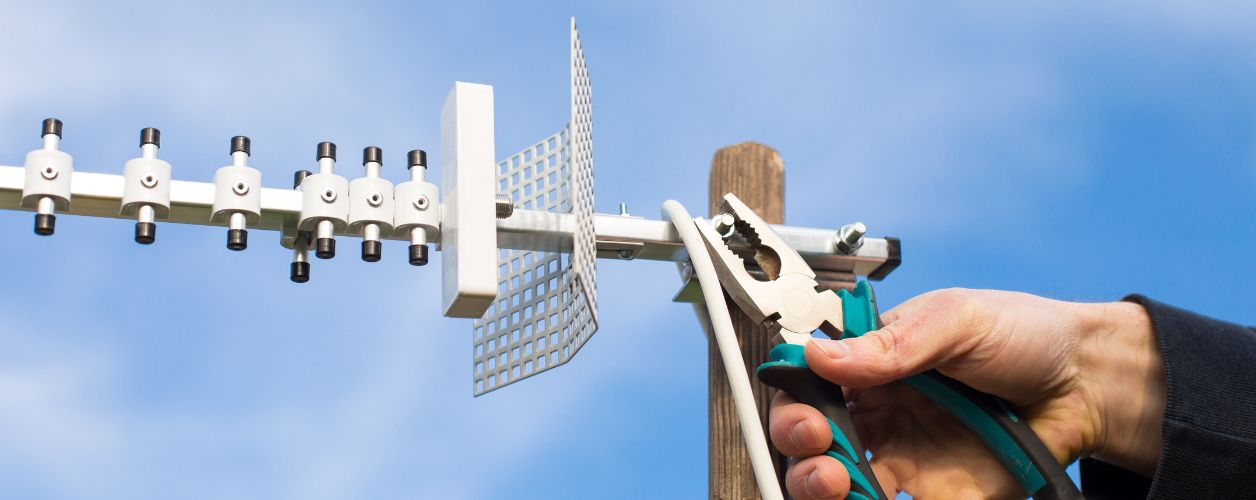How Much Does TV Antenna Installation Cost?